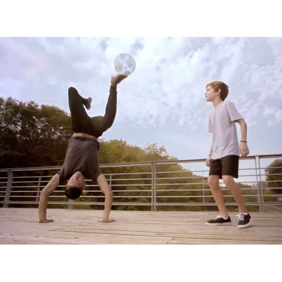 图片 Golden Bear Smart Ball | Keepy Uppy Football With Light And Sound