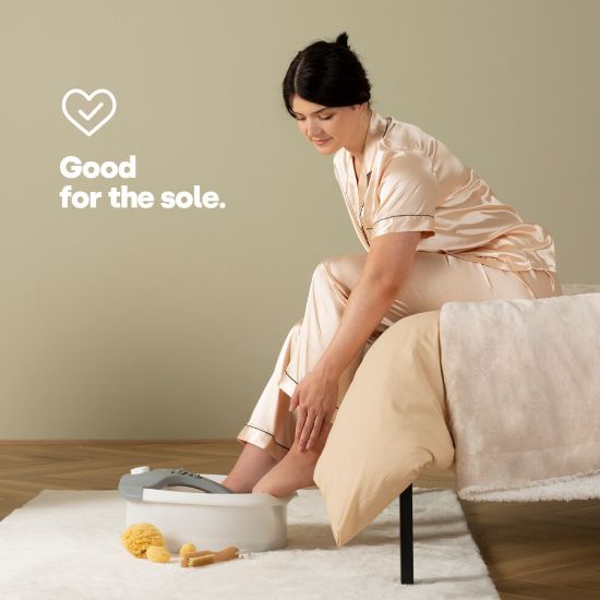 图片 LIVIVO Deluxe Foot Spa Heated Multi-Function Soak with Infrared Sanitising Light, Effervescent Bubbles and 3 Mode Settings